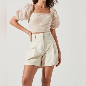 Astr The Label Wilma Faux Leather Shorts Size Small Ivory High Rise From Revolve